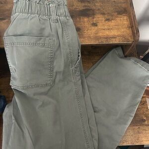 Universal Thread Olive Straight-Leg Cargo Pants